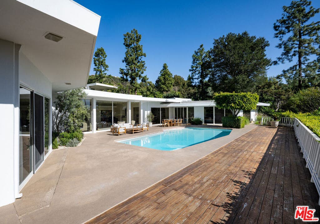 1121 Loma Vista Drive, Beverly Hills, CA 90210 1121 Loma Vista Drive, Beverly Hills, CA 90210