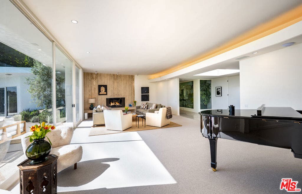 1121 Loma Vista Drive, Beverly Hills, CA 90210 1121 Loma Vista Drive, Beverly Hills, CA 90210