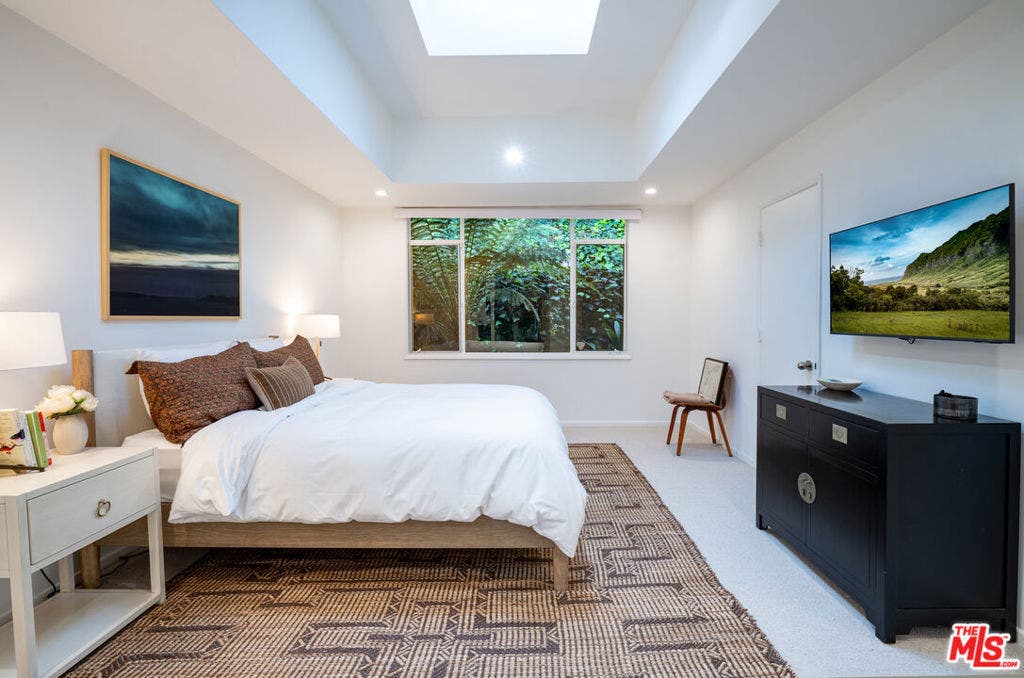 1121 Loma Vista Drive, Beverly Hills, CA 90210 1121 Loma Vista Drive, Beverly Hills, CA 90210