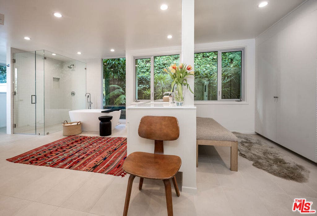 1121 Loma Vista Drive, Beverly Hills, CA 90210 1121 Loma Vista Drive, Beverly Hills, CA 90210