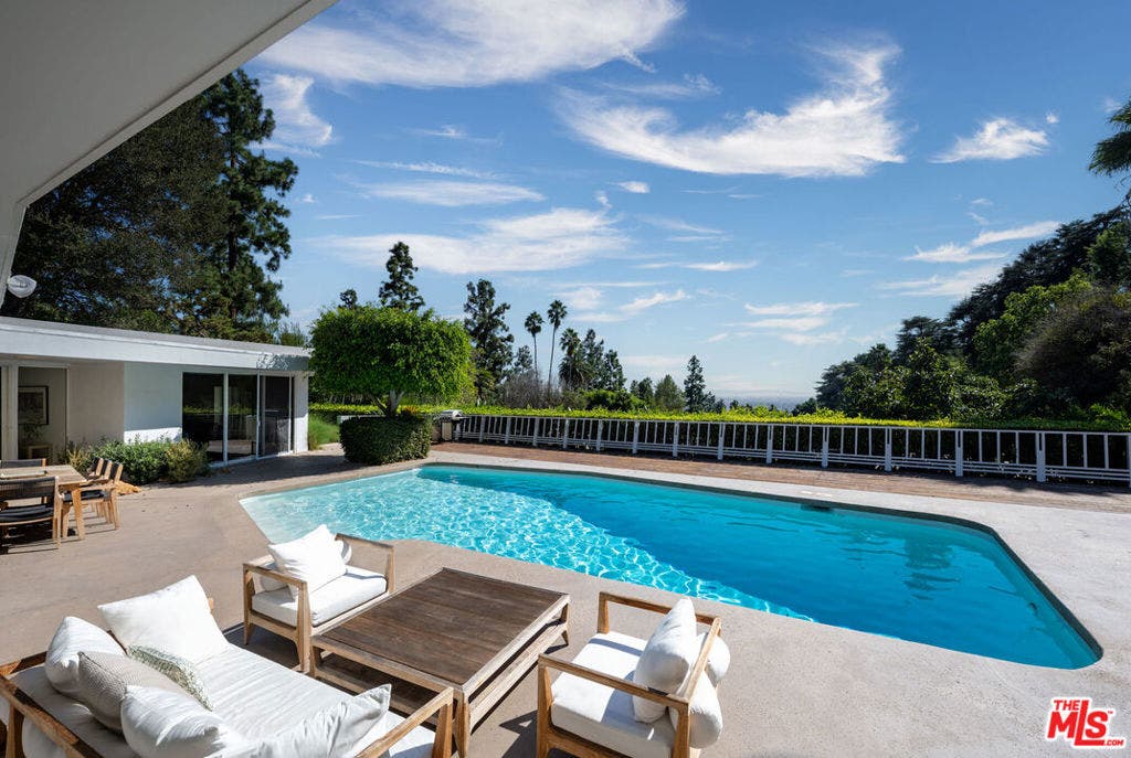 1121 Loma Vista Drive, Beverly Hills, CA 90210 1121 Loma Vista Drive, Beverly Hills, CA 90210