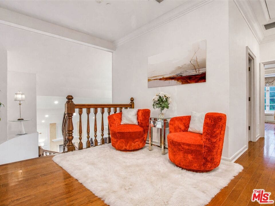 6111 County Oak Road, Woodland Hills, CA 91367 6111 County Oak Road, Woodland Hills, CA 91367