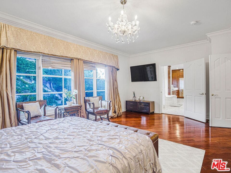 6111 County Oak Road, Woodland Hills, CA 91367 6111 County Oak Road, Woodland Hills, CA 91367