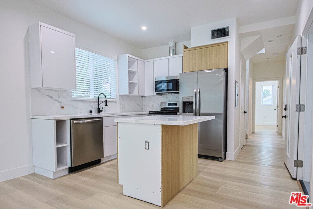 1321 N June Street, #1, Los Angeles, CA 90028 1321 N June Street, #1, Los Angeles, CA 90028
