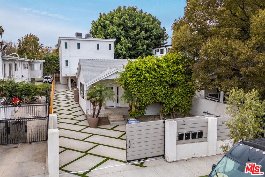 1321 N June Street, #1, Los Angeles, CA 90028 1321 N June Street, #1, Los Angeles, CA 90028
