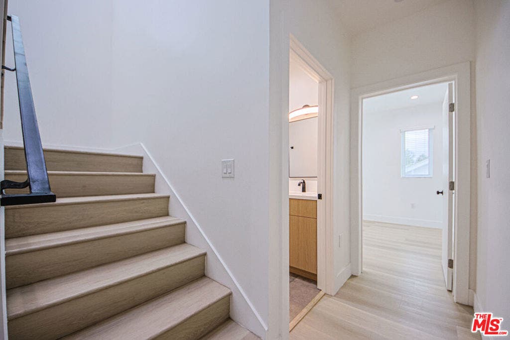 1321 N June Street, #1, Los Angeles, CA 90028 1321 N June Street, #1, Los Angeles, CA 90028