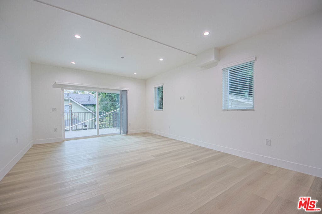 1321 N June Street, #1, Los Angeles, CA 90028 1321 N June Street, #1, Los Angeles, CA 90028