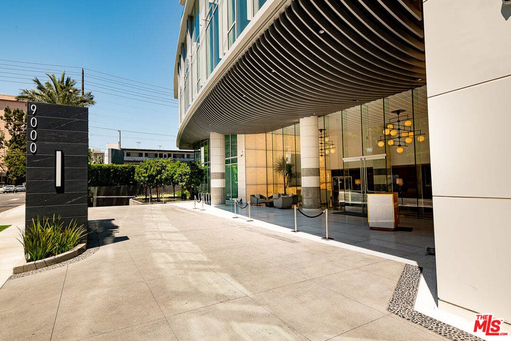 9000 W 3rd Street, #208, Los Angeles, CA 90048
