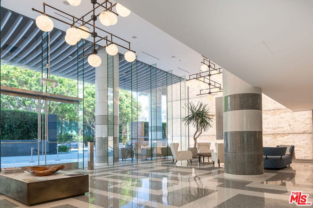 9000 W 3rd Street, #208, Los Angeles, CA 90048