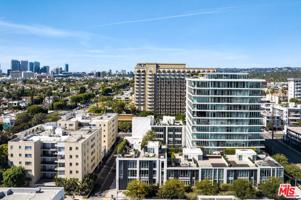 9000 W 3rd Street, #208, Los Angeles, CA 90048