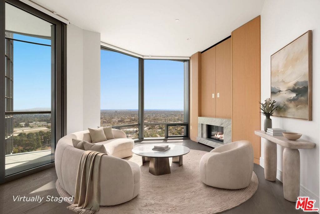 211 W Elm Court, #16B, Los Angeles, CA 90067 211 W Elm Court, #16B, Los Angeles, CA 90067