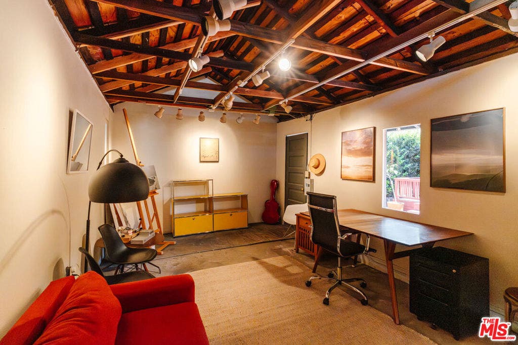 2915 S Budlong Avenue, Los Angeles, CA 90007 2915 S Budlong Avenue, Los Angeles, CA 90007