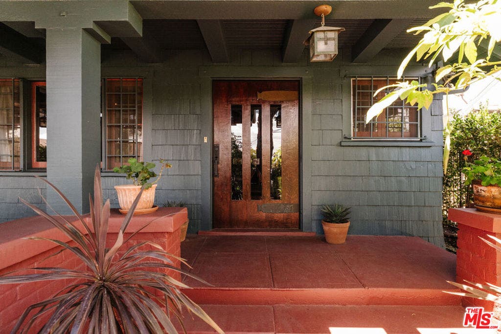 2915 S Budlong Avenue, Los Angeles, CA 90007 2915 S Budlong Avenue, Los Angeles, CA 90007