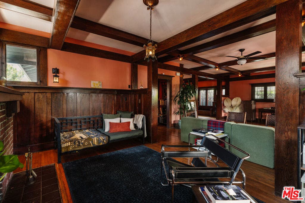 2915 S Budlong Avenue, Los Angeles, CA 90007 2915 S Budlong Avenue, Los Angeles, CA 90007