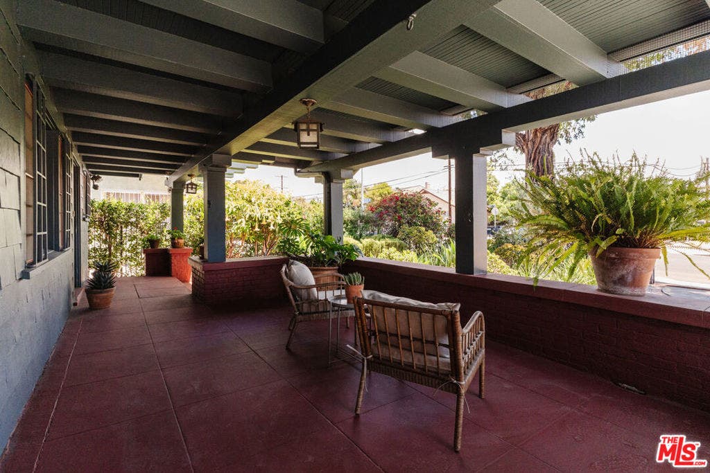 2915 S Budlong Avenue, Los Angeles, CA 90007 2915 S Budlong Avenue, Los Angeles, CA 90007