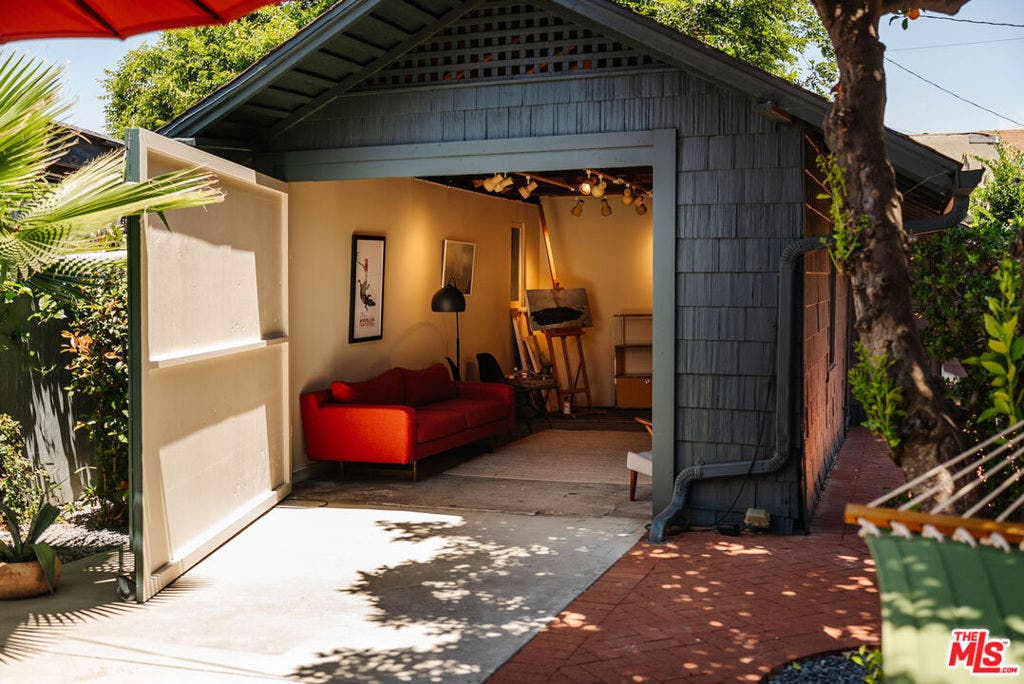 2915 S Budlong Avenue, Los Angeles, CA 90007 2915 S Budlong Avenue, Los Angeles, CA 90007
