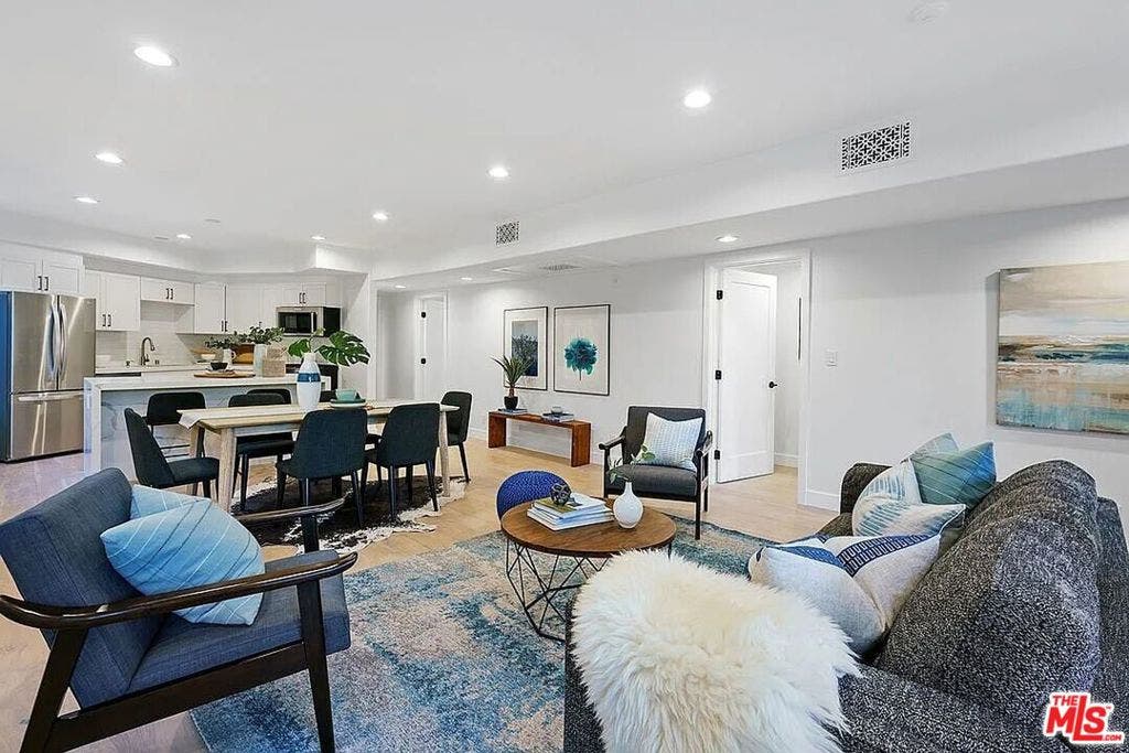 842 11th Street, Santa Monica, CA 90403 842 11th Street, Santa Monica, CA 90403