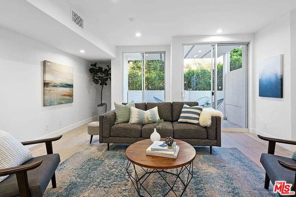 842 11th Street, Santa Monica, CA 90403 842 11th Street, Santa Monica, CA 90403