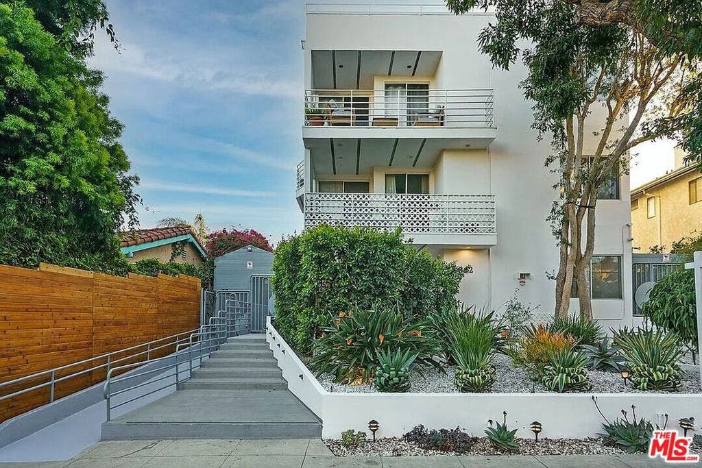 842 11th Street, Santa Monica, CA 90403 842 11th Street, Santa Monica, CA 90403