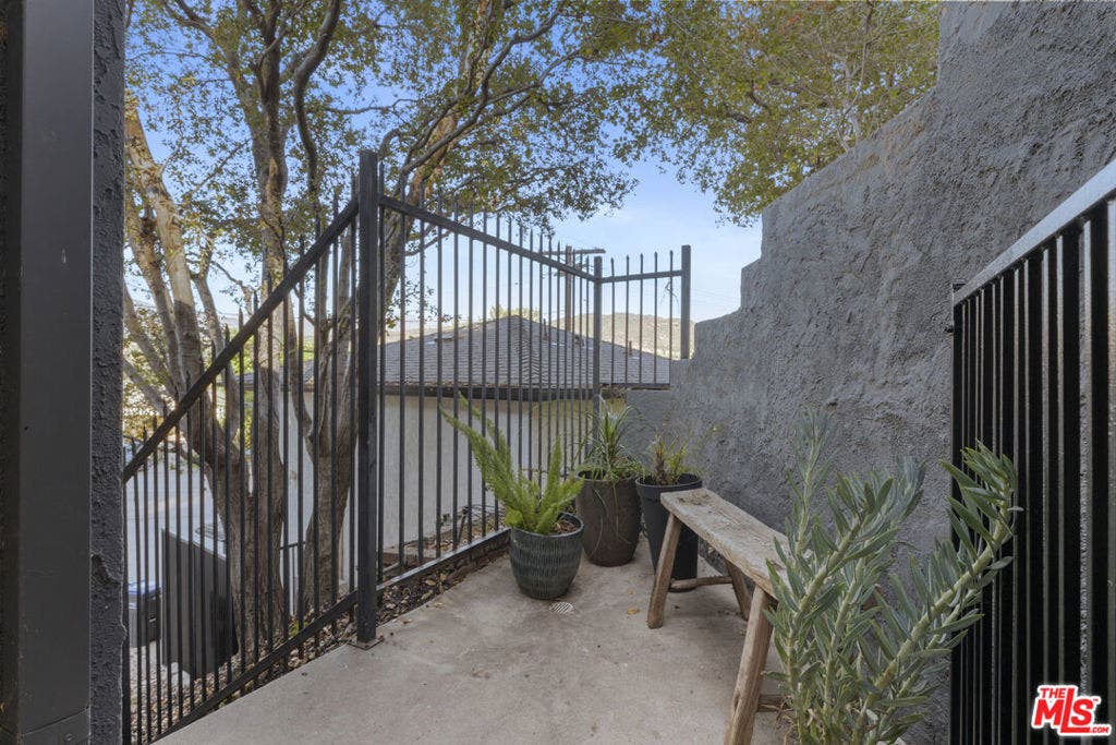 3009 San Gabriel Avenue, Glendale, CA 91208 3009 San Gabriel Avenue, Glendale, CA 91208