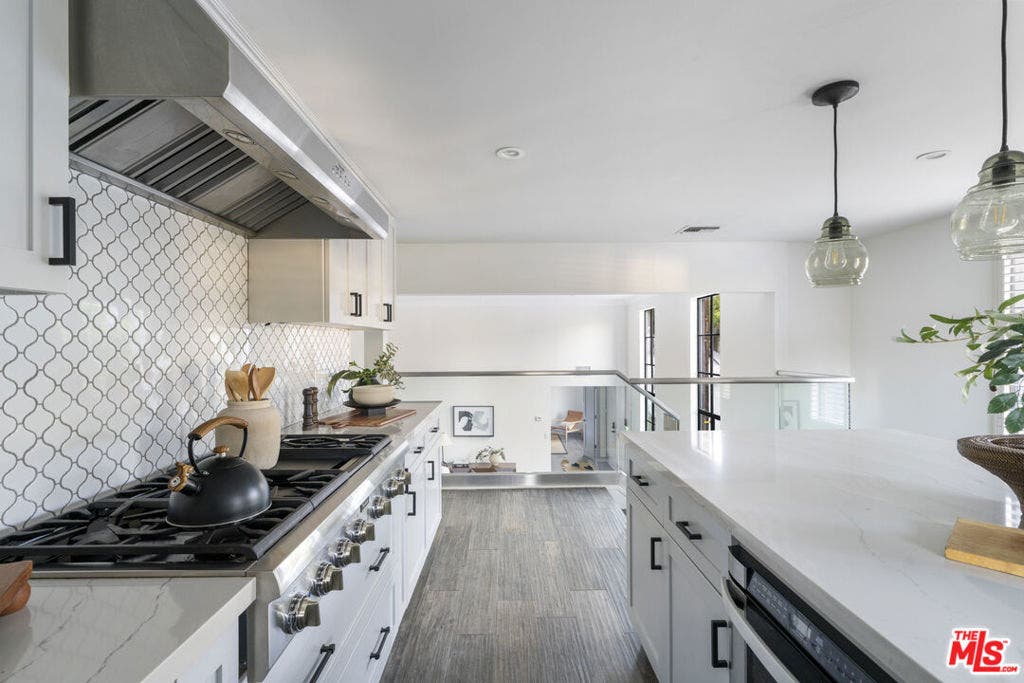 3009 San Gabriel Avenue, Glendale, CA 91208 3009 San Gabriel Avenue, Glendale, CA 91208