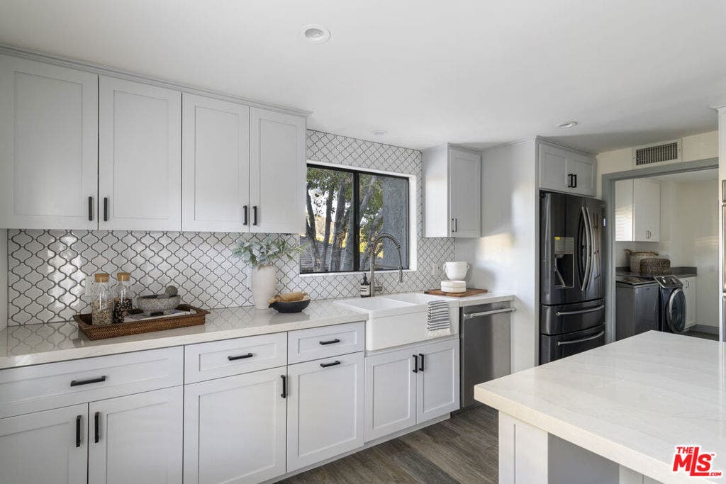 3009 San Gabriel Avenue, Glendale, CA 91208 3009 San Gabriel Avenue, Glendale, CA 91208