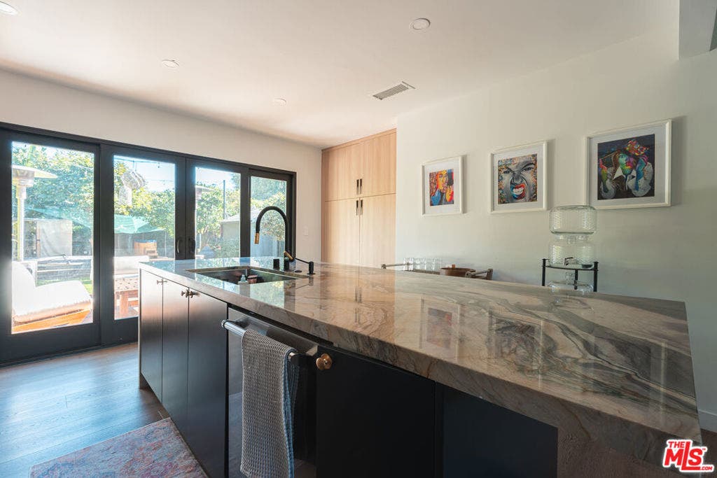 12956 Walsh Avenue, Los Angeles, CA 90066 12956 Walsh Avenue, Los Angeles, CA 90066