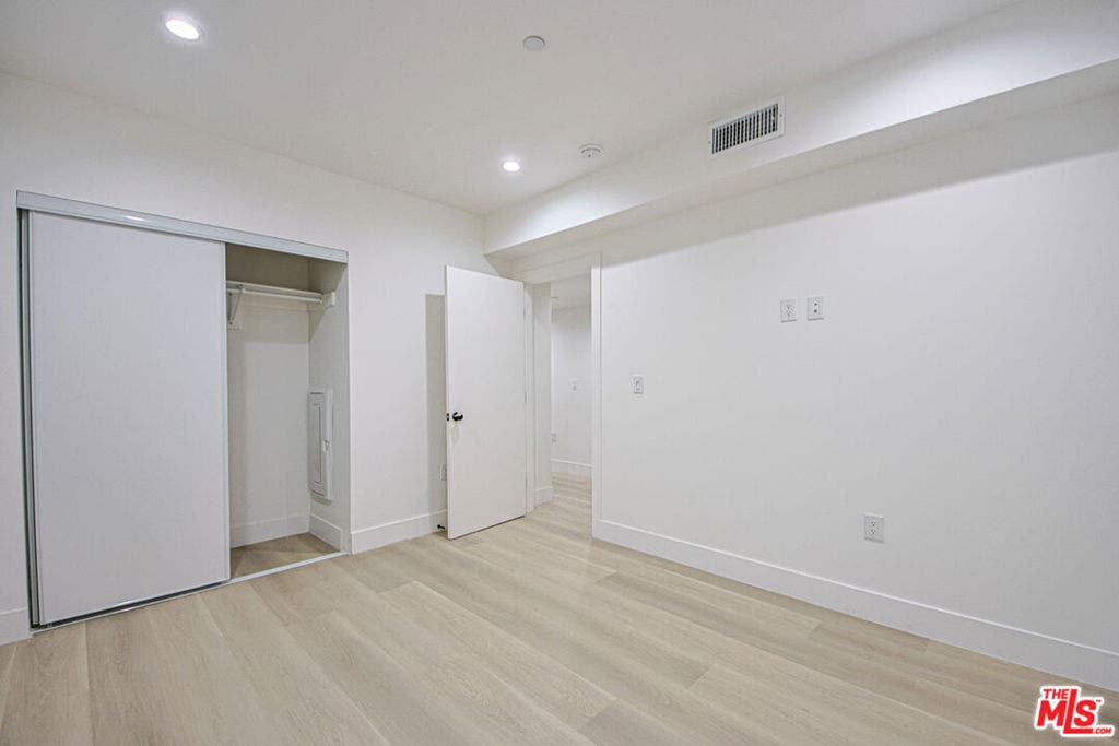 1321 N June Street, #3, Los Angeles, CA 90028 1321 N June Street, #3, Los Angeles, CA 90028