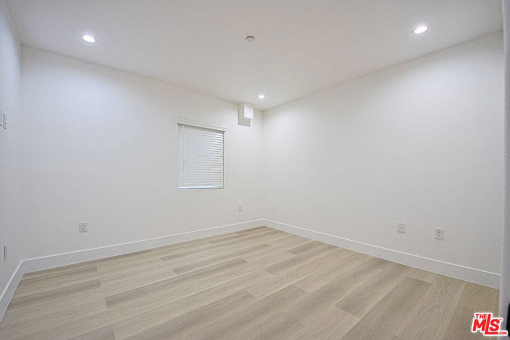 1321 N June Street, #3, Los Angeles, CA 90028 1321 N June Street, #3, Los Angeles, CA 90028