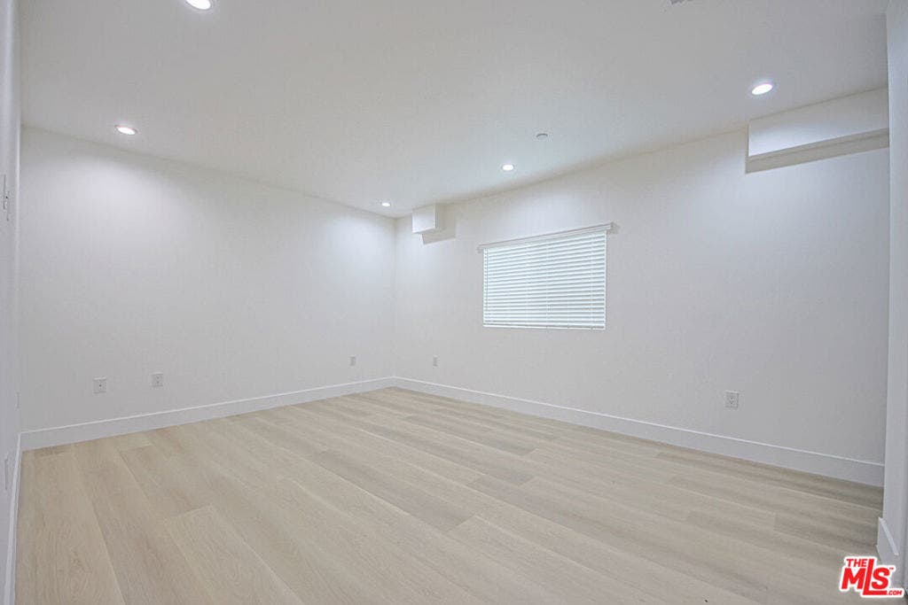 1321 N June Street, #3, Los Angeles, CA 90028 1321 N June Street, #3, Los Angeles, CA 90028