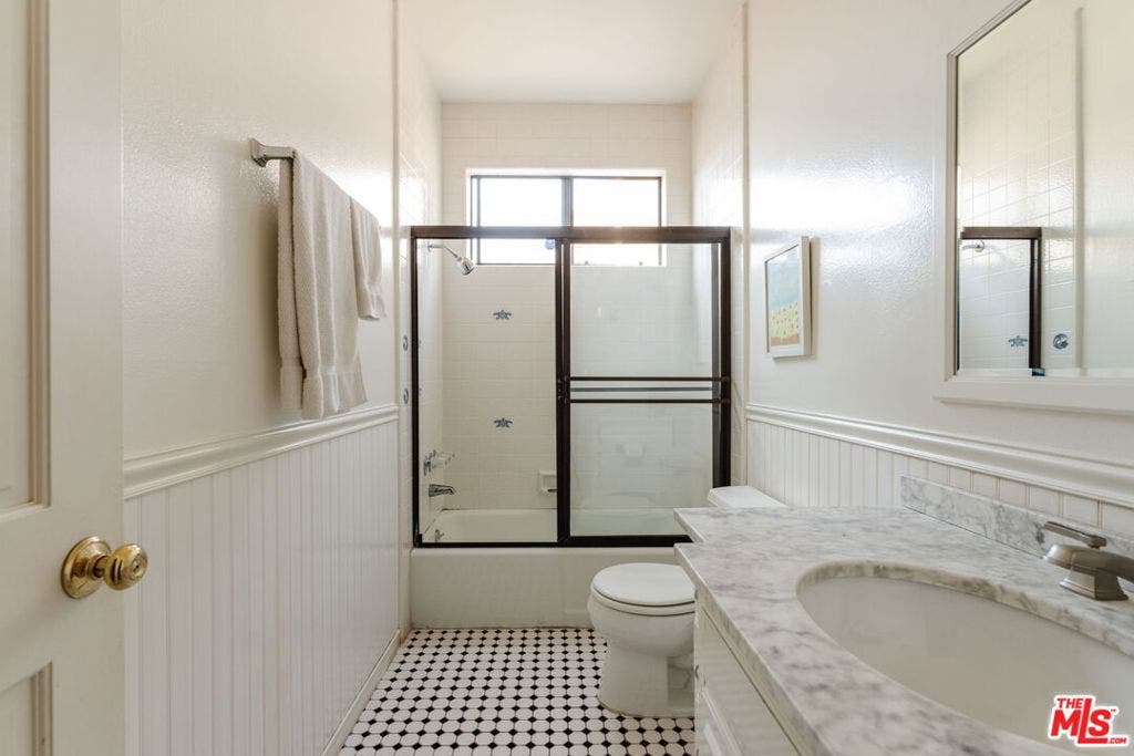 10336 Almayo Avenue, #302, Los Angeles, CA 90064 10336 Almayo Avenue, #302, Los Angeles, CA 90064