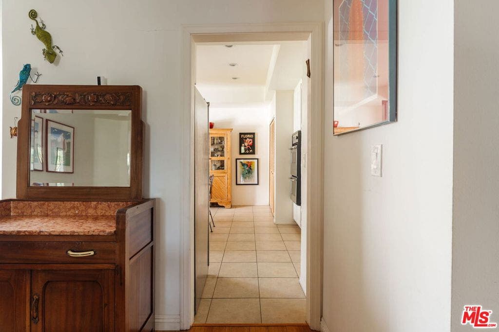 10336 Almayo Avenue, #302, Los Angeles, CA 90064 10336 Almayo Avenue, #302, Los Angeles, CA 90064