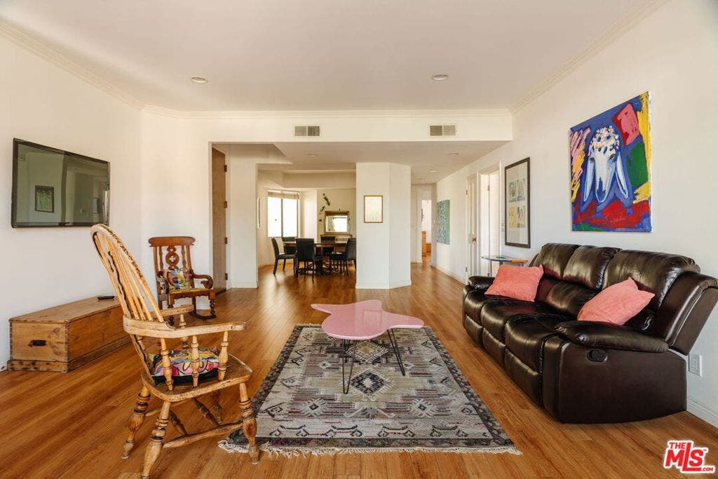 10336 Almayo Avenue, #302, Los Angeles, CA 90064 10336 Almayo Avenue, #302, Los Angeles, CA 90064