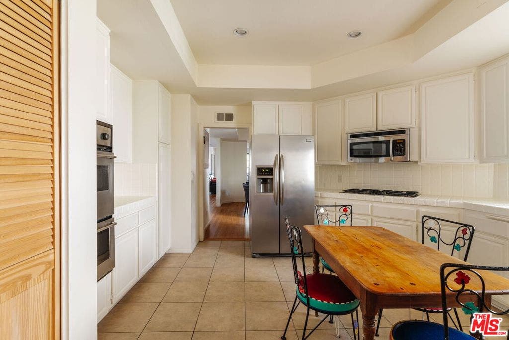 10336 Almayo Avenue, #302, Los Angeles, CA 90064 10336 Almayo Avenue, #302, Los Angeles, CA 90064