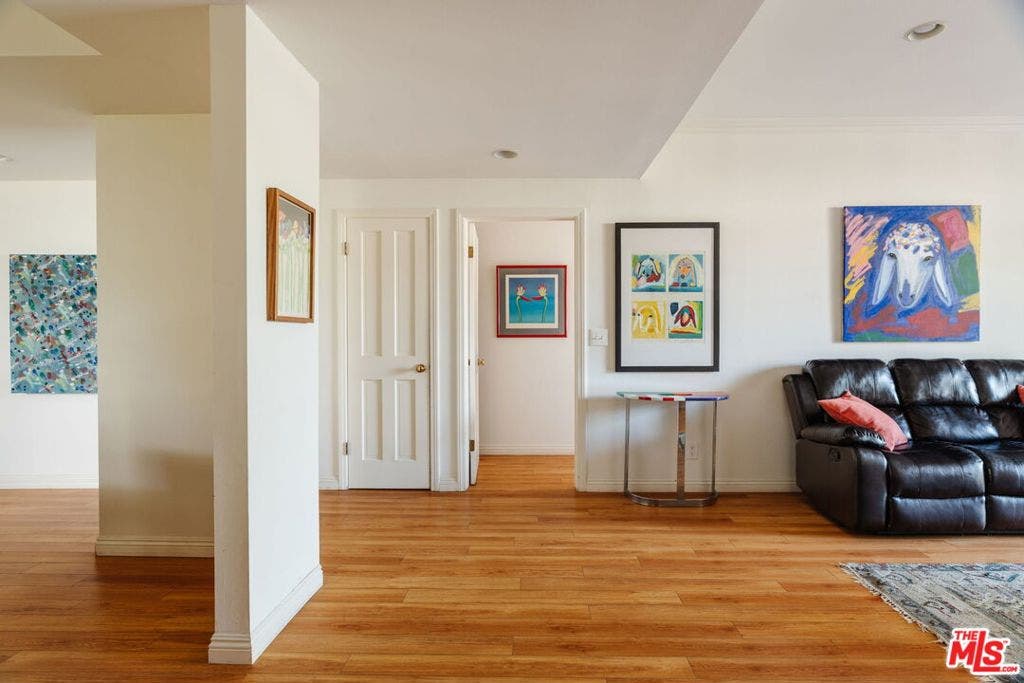 10336 Almayo Avenue, #302, Los Angeles, CA 90064 10336 Almayo Avenue, #302, Los Angeles, CA 90064