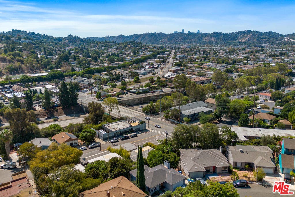 3619 Fletcher Drive, Los Angeles, CA 90065 3619 Fletcher Drive, Los Angeles, CA 90065