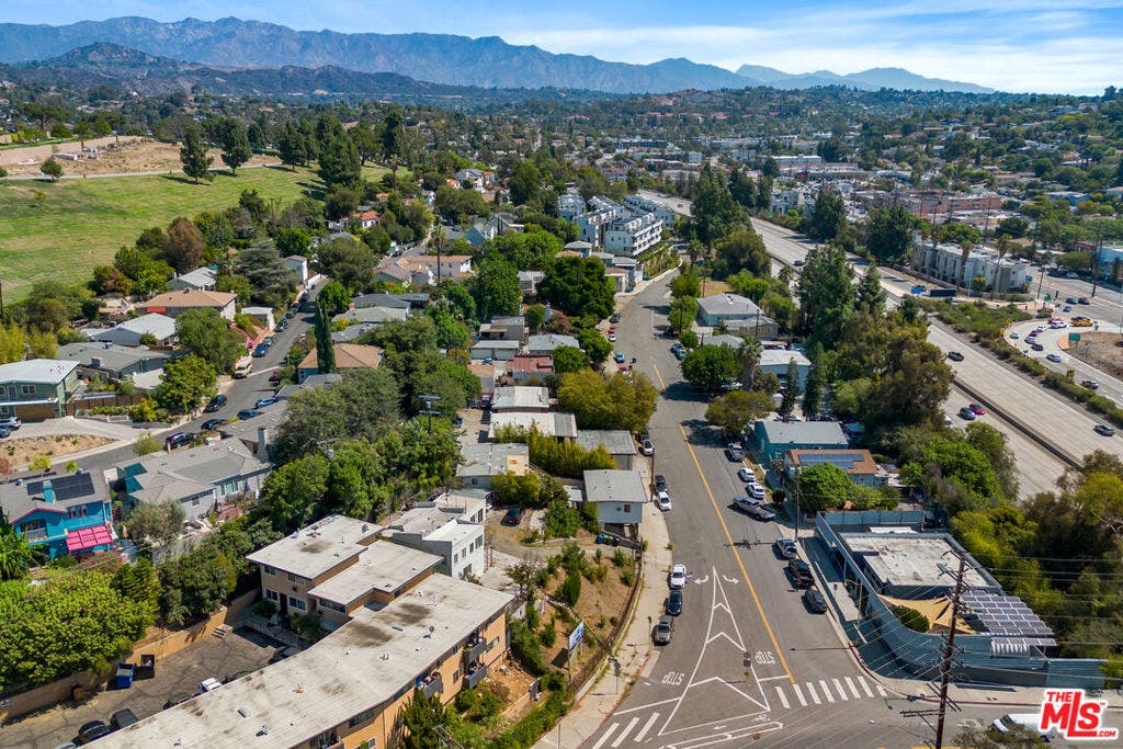 3619 Fletcher Drive, Los Angeles, CA 90065 3619 Fletcher Drive, Los Angeles, CA 90065