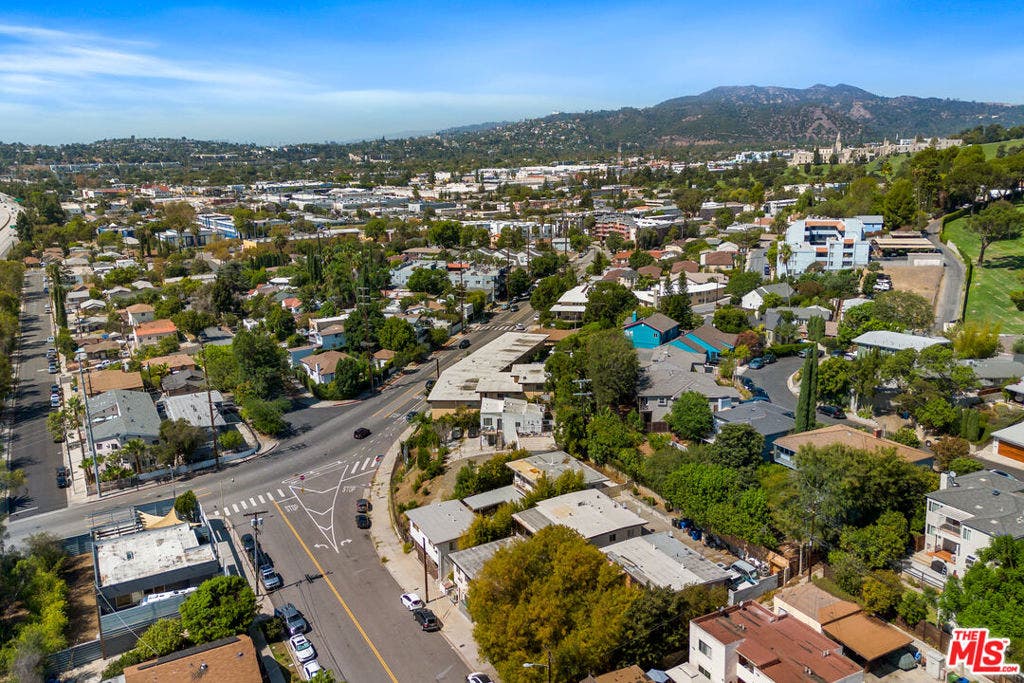 3619 Fletcher Drive, Los Angeles, CA 90065 3619 Fletcher Drive, Los Angeles, CA 90065