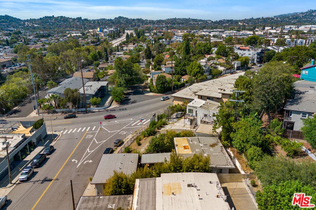 3619 Fletcher Drive, Los Angeles, CA 90065 3619 Fletcher Drive, Los Angeles, CA 90065