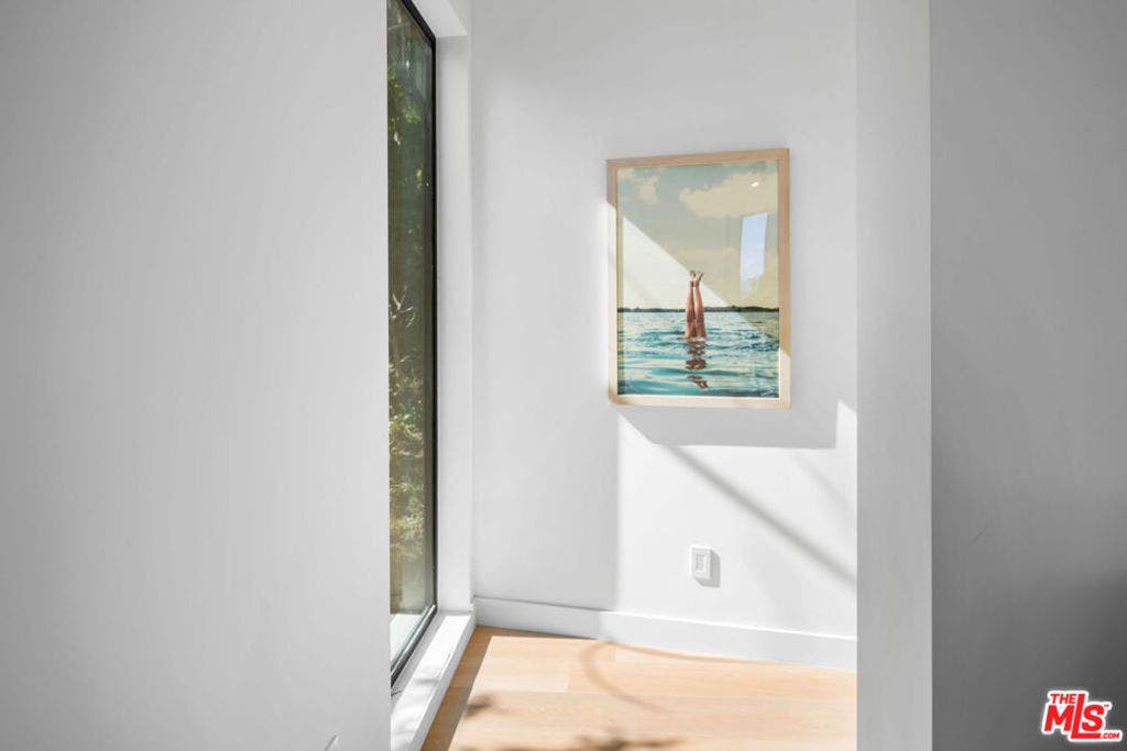 4683 Glenalbyn Drive, Los Angeles, CA 90065 4683 Glenalbyn Drive, Los Angeles, CA 90065