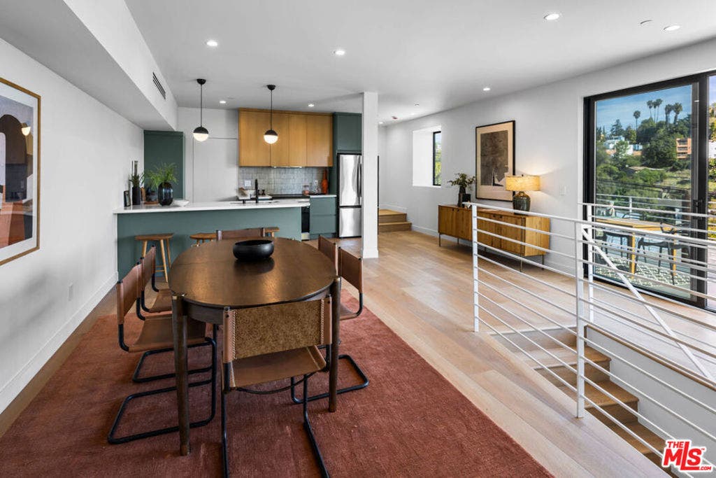 4683 Glenalbyn Drive, Los Angeles, CA 90065 4683 Glenalbyn Drive, Los Angeles, CA 90065