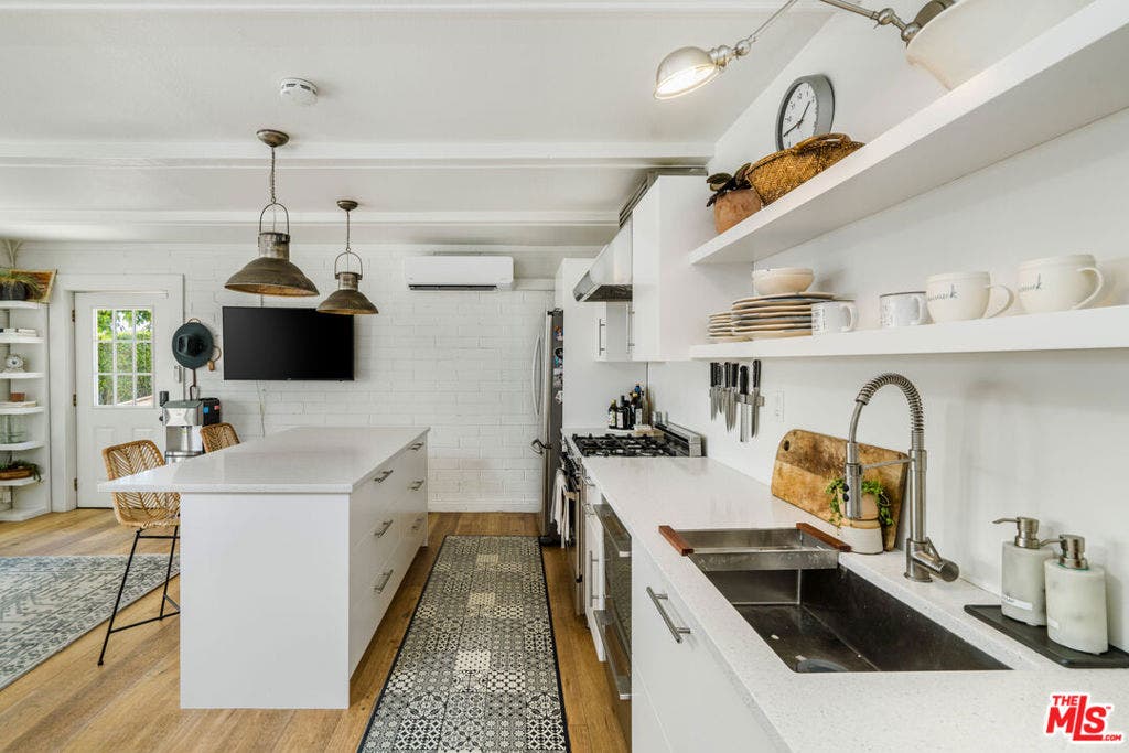 26887 Sea Vista Drive, #A, Malibu, CA 90265 26887 Sea Vista Drive, #A, Malibu, CA 90265