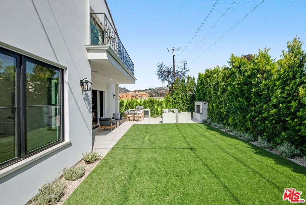 16011 Miami Way, Pacific Palisades, CA 90272 16011 Miami Way, Pacific Palisades, CA 90272