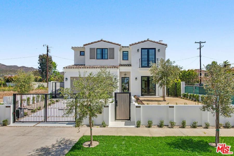Property photo for 16011 Miami Way, Pacific Palisades, CA