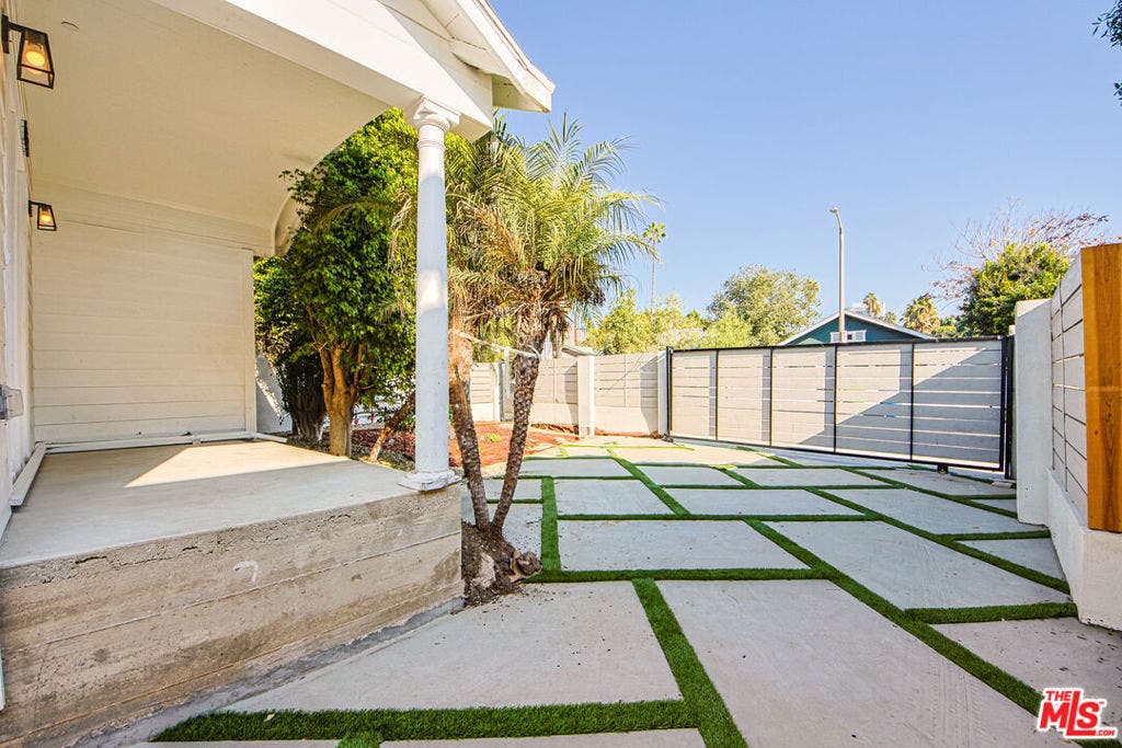 1323 N June Street, Los Angeles, CA 90028 1323 N June Street, Los Angeles, CA 90028