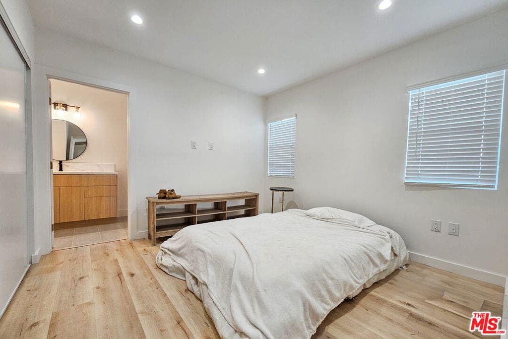 1323 N June Street, Los Angeles, CA 90028 1323 N June Street, Los Angeles, CA 90028