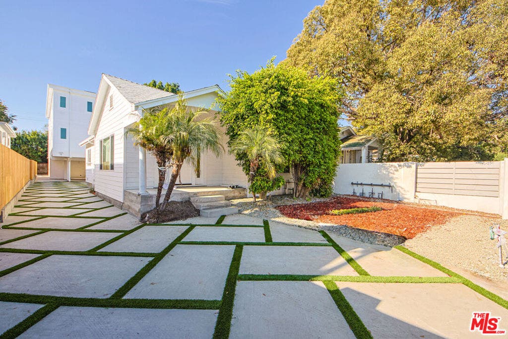 1323 N June Street, Los Angeles, CA 90028 1323 N June Street, Los Angeles, CA 90028