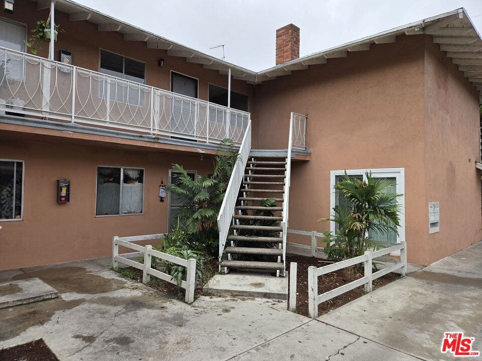 6126 King Avenue, #A, Maywood, CA 90270 6126 King Avenue, #A, Maywood, CA 90270