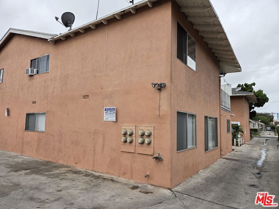 6126 King Avenue, #A, Maywood, CA 90270 6126 King Avenue, #A, Maywood, CA 90270