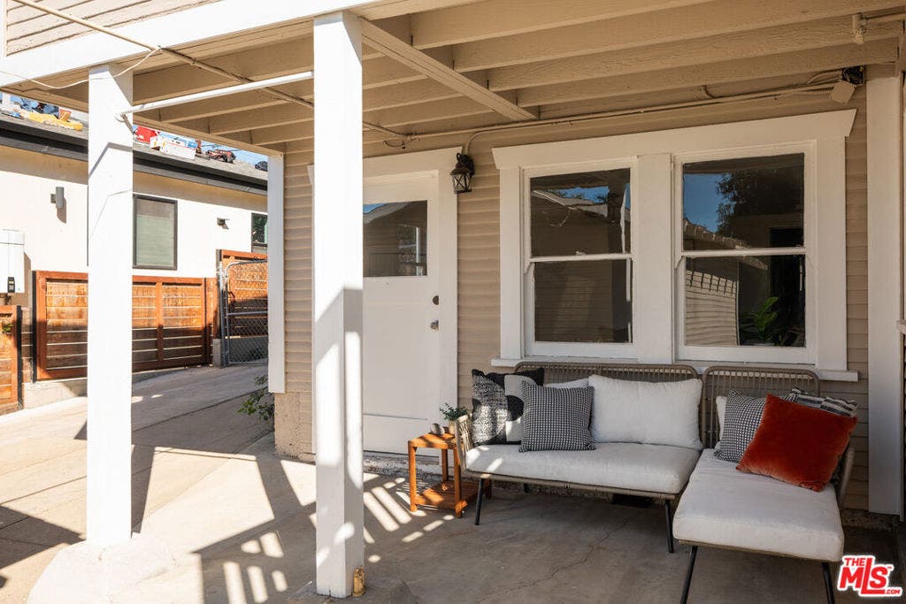 5003 Sierra Villa Drive, Los Angeles, CA 90041